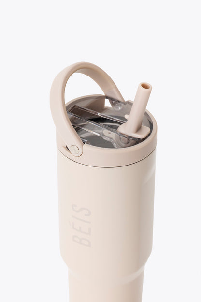 The BÉIS x Hydrojug Travel Water Bottle in Oat